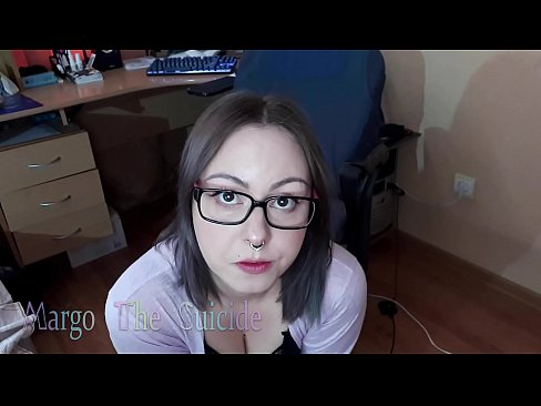 ❤️ Sexy jente med briller suger dildo dypt på kamera ️❌ Jævla ved no.appassistance.ru ❌️