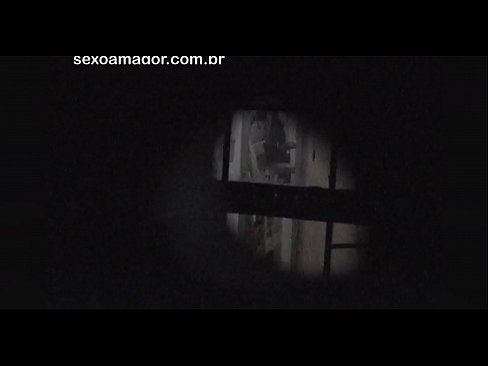 ❤️ Blondie blir i hemmelighet filmet av en nabolagsvoyeur gjemt bak hule murstein ️❌ Jævla ved no.appassistance.ru ❌️